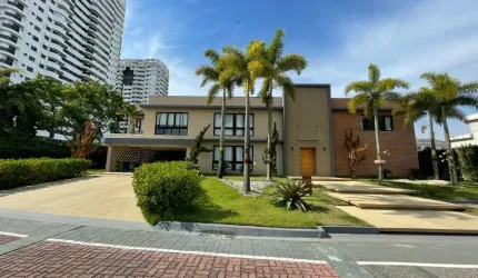 BELÍSSIMA CASA NO COND: VILLAGIO FELIVITÁ BARRA DA TIJUCA