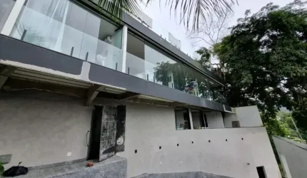 BELISSIMA CASA NO CONDOMINÍO BELA FLORESTA VARGEM PEQUENA