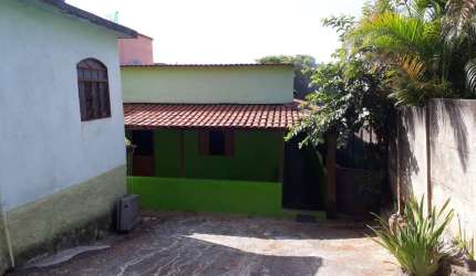 Casa com 3 quartos à venda no Novo Progresso, Contagem  por R$ 350.000