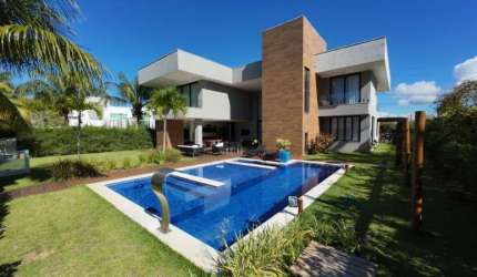 Casa com 8 quartos à venda no Guarajuba, Camaçari  por R$ 5.990.000