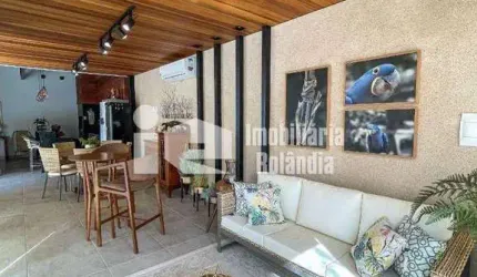 Casa com 3 dormitórios à venda, 397 m² por R$ 2.800.000,00 - Alto da Boa Vista - Rolândia/PR