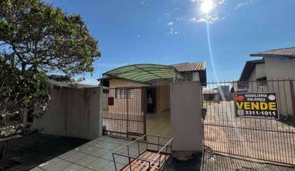 Casa/Área Comercial com 4 dormitórios à venda,  480m² de área por R$396.000 - Centro - Rolândia/PR