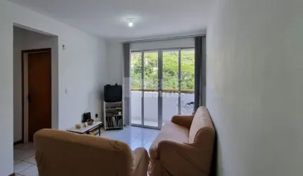 Apartamento com 2 dormitórios mobiliado na Trindade.