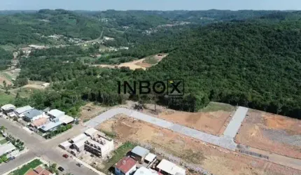 INBOX CIA IMOBILIÁRIA VENDE - Terreno de 12 m x30,38 m no Loteamento Altos do Santa Helena.