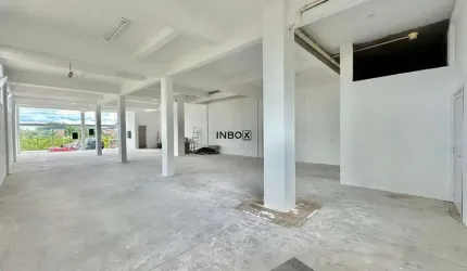 INBOX CIA IMOBILIÁRIA ALUGA - SALA COMERCIAL NO UNIVERSITÁRIO EM BENTO GONÇALVES.