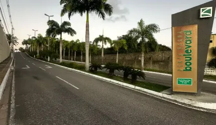 Lote no Condomínio Ponta negra boulevard, Localizada no Bairro Ponta negra.