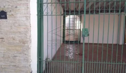 EDÍCULA COM 01 DORMITÓRIO