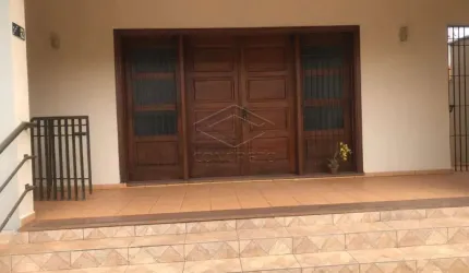 Excelente casa comercial no Alto Higienopolis!