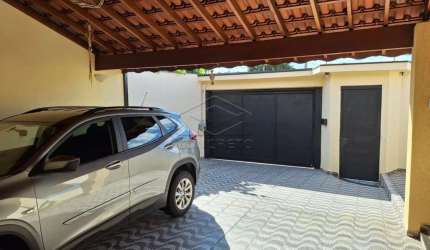 Casa 03 Dormitórios a Venda