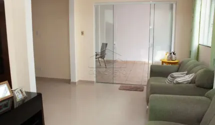 RESIDÊNCIA COM ACABAMENTO IMPECÁVEL - JD REDENTOR