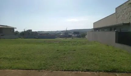 Excelente lote no TAMBORÉ!