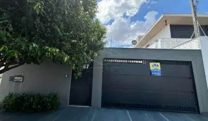 Jardim Estoril - Casa à 1 quadra da Nossa Senhora de Fátima e Gustavo Maciel