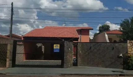 Casa à venda com Edícula - Centro de Piratininga