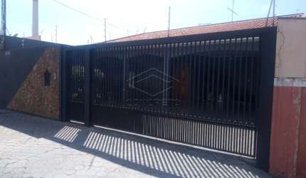 Linda casa na Vila Souto!