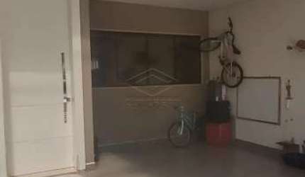 Belíssima casa no Jardim Vânia Maria