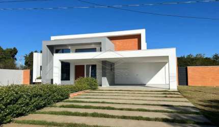 Casa no Condominio Laguna