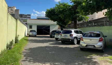 Imóvel Comercial à venda - Excelente para oficina estacionamento ou lavacar