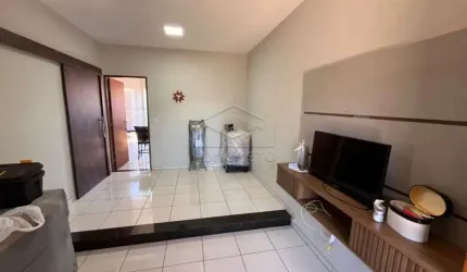 Excelente casa no Itapuã