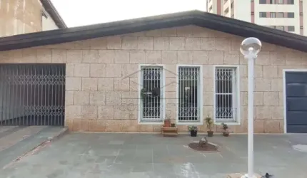 CASA À VENDA EM FRENTE A USC
