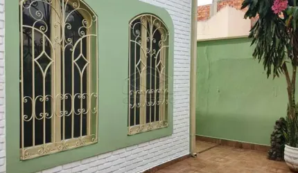 Linda Casa Disponível para Venda com 4 Dormitórios