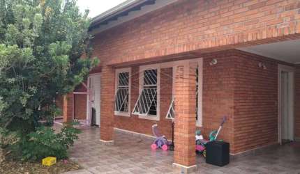 Excelente casa no Jardim Paraiso
