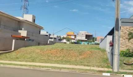 Terreno em condomínio fechado à venda no Residencial Tamboré, Bauru  por R$ 320.000