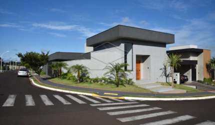 Linda residência de ALTO PADRÃO no SPAZIO VERDE COMENDADOR