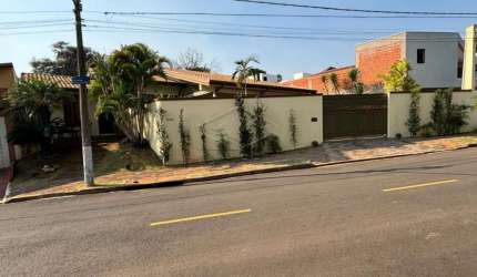 CASA TÉRREA - RESIDENCIAL SAMAMBAIA