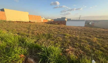 Terreno Padrão em Jaú