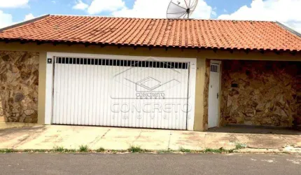 Casa Padrão em Agudos