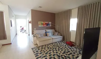 Residência com 04 suítes - Villaggio III