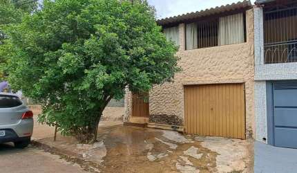 Residência de 02 dormitórios - Jardim Vânia Maria