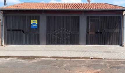 Residência com 03 dormitórios - Octávio Rasi