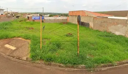Terreno Padrão em Lençóis Paulista