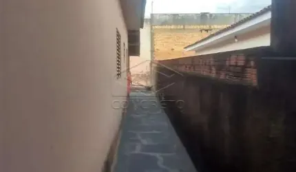 Casa Padrão em Lençóis Paulista