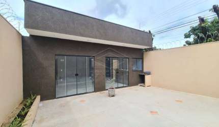 CASA COM 3 DORMITÓRIOS PRÓX DO SUPERMERCADO BARRACÃO