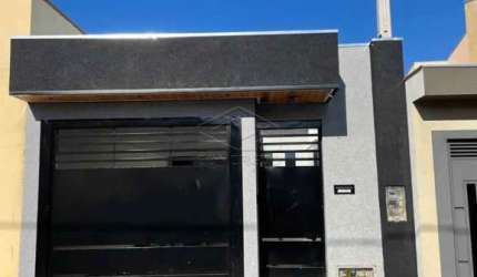 Casa impecável próxima do TERRA BRANCA!