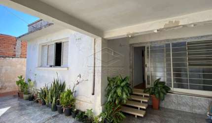 CASA À VENDA - VILA SOUTO