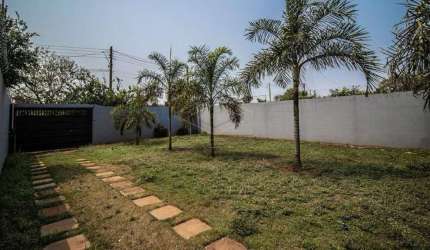 RESIDÊNCIA COM SUÍTE NO VALE DO IGAPÓ