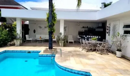 Oportunidade Imperdível! Casa Duplex de Alto Padrão no Condomínio Crystal Lake | Barra da Tijuca