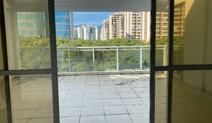 Linda cobertura comercial no O2 Corporate – 54 m² com varanda e vista livre!!!