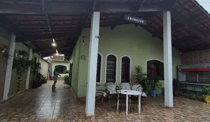 Casa espaçosa apenas 250 metros do Mar