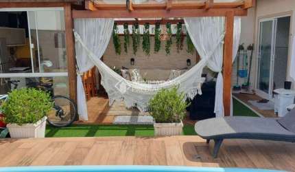 Casa com 2 quartos à venda na Rua dos Cocãos, 86, Madri, Palhoça, 95 m2 por R$ 695.000