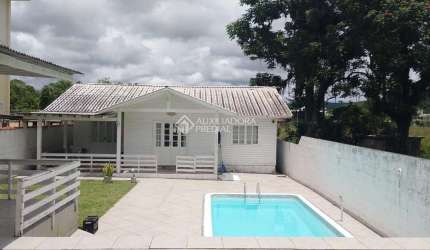 Casa com 3 quartos à venda na Presidente Castelo Branco, 555, Vila Becker, Santo Amaro da Imperatriz, 77 m2 por R$ 390.000