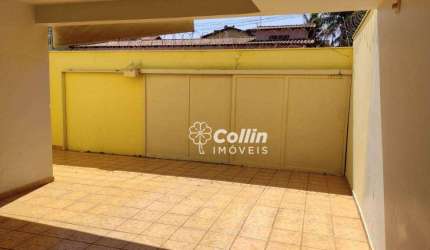 Casa com 4 dormitórios para alugar, 250 m² por R$ 2.700,00/mês - Vila Olímpica - Uberaba/MG