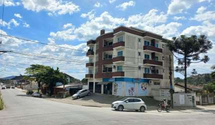 Amplo Apartamento com 2 Quartos e 3 Sacadas — Churrasqueira Privativa!'