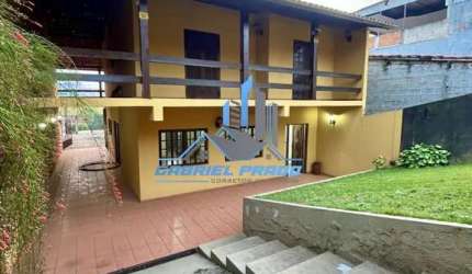 Casa para Venda em Atibaia, Três Pistas, 3 dormitórios, 1 suíte, 3 banheiros, 8 vagas