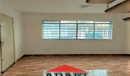 Linda casa na Chácara Inglesa!