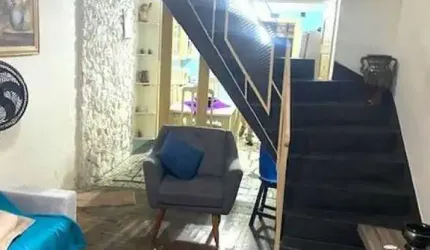 Sobrado Semi Geminado com Entrada Lateral