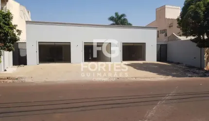 Galeria de lojas ao lado do Ribeirão Shopping.